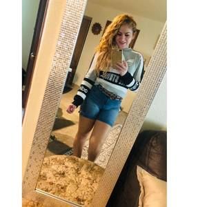 Meet your Posher, Celina